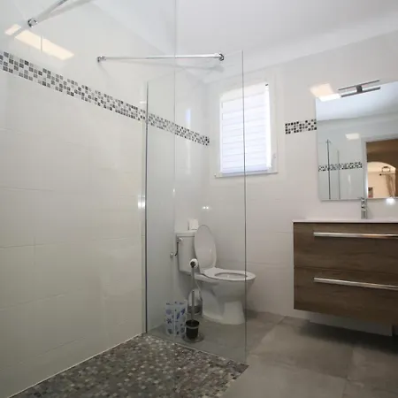 Location Corsica * كافالير سور مير