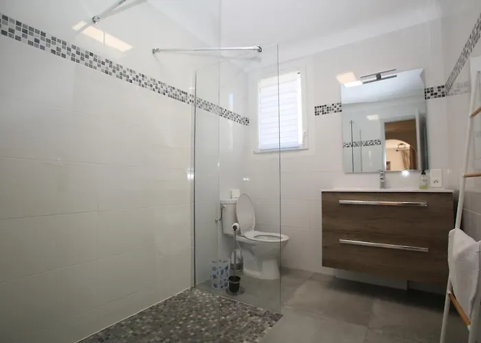 Location Corsica * Cavalaire-sur-Mer